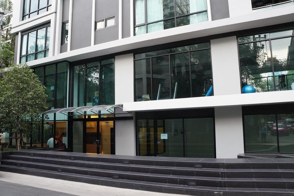 Avatar Suites Hotel - Sha Extra Plus Bangkok Exterior foto